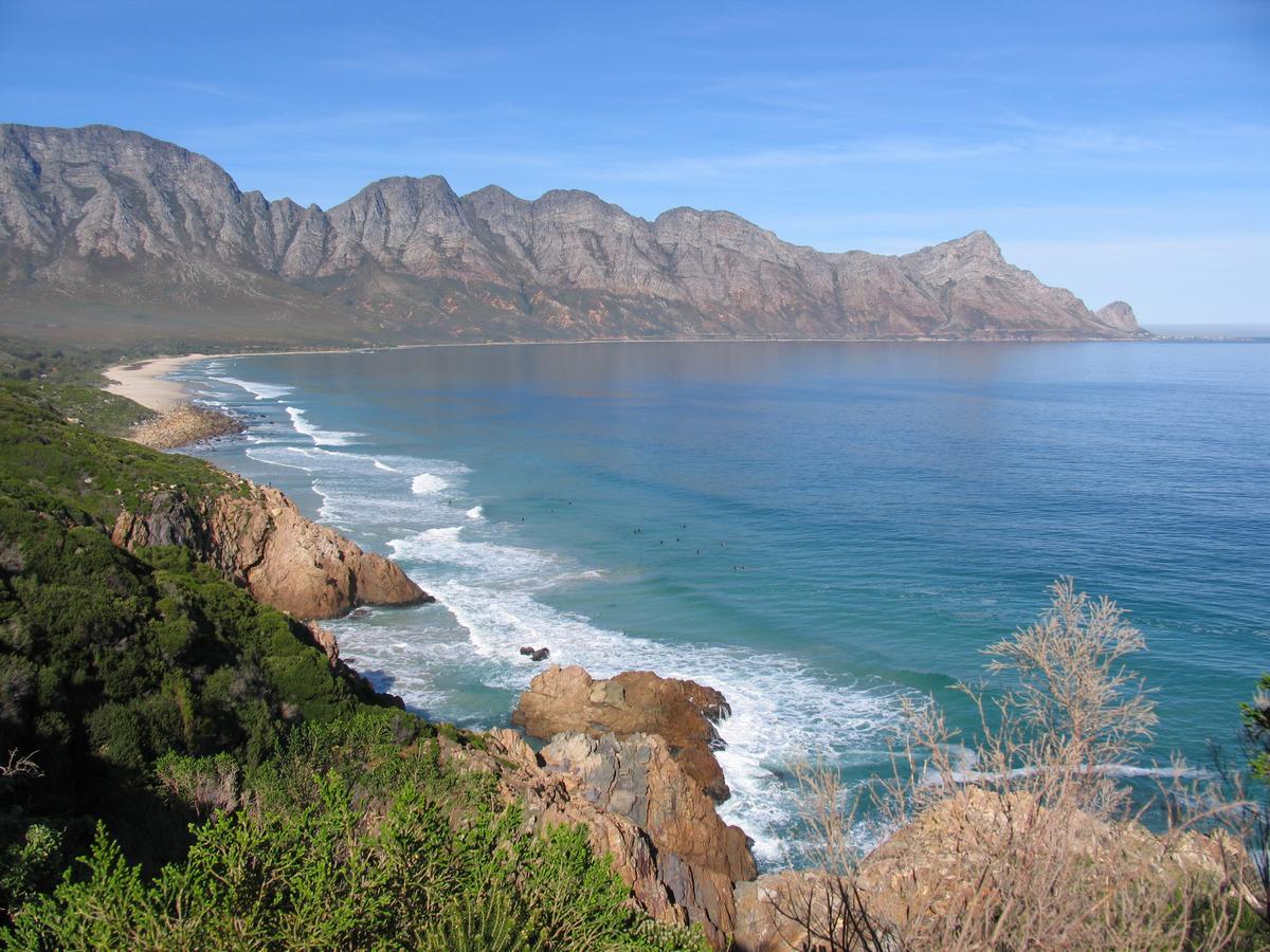 On Whale Rock Apartment Hermanus Exterior photo